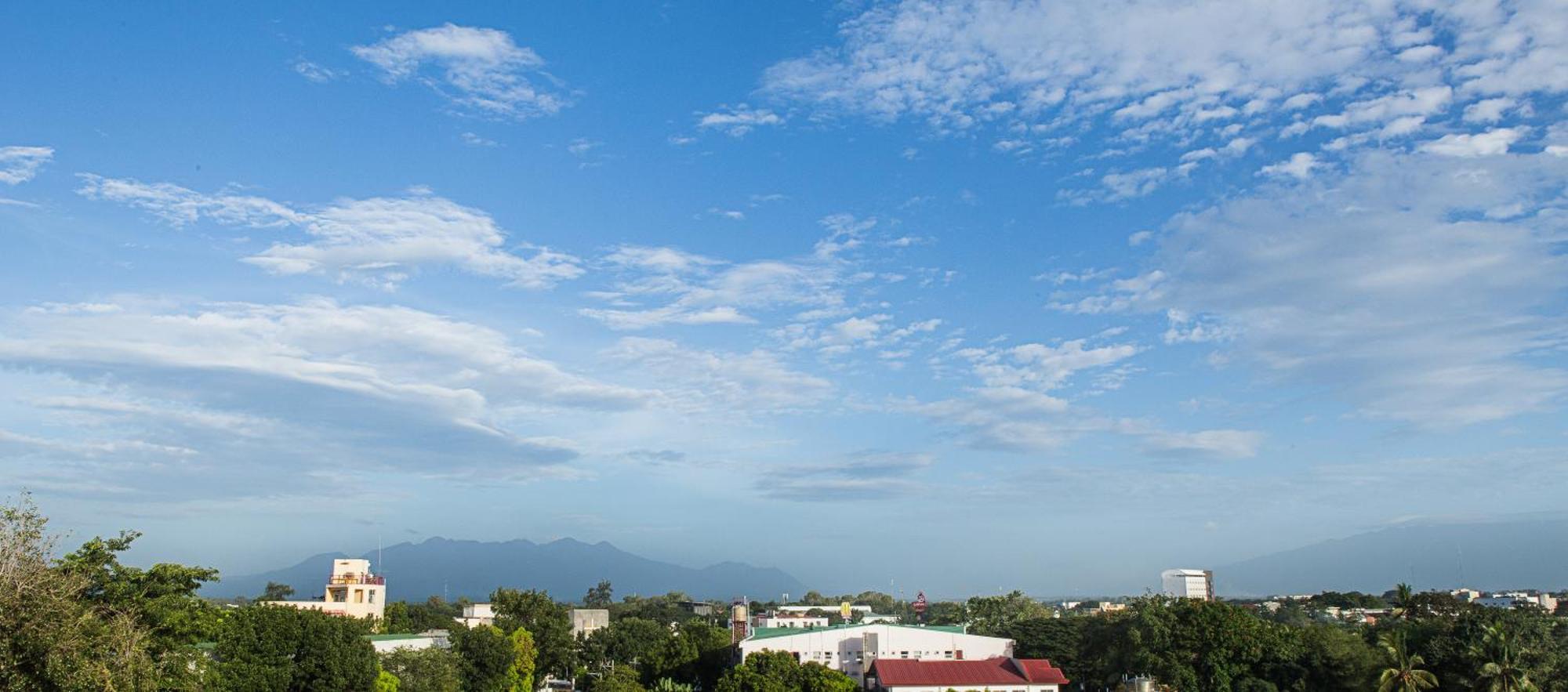 Stonehill Suites Bacolod Zewnętrze zdjęcie