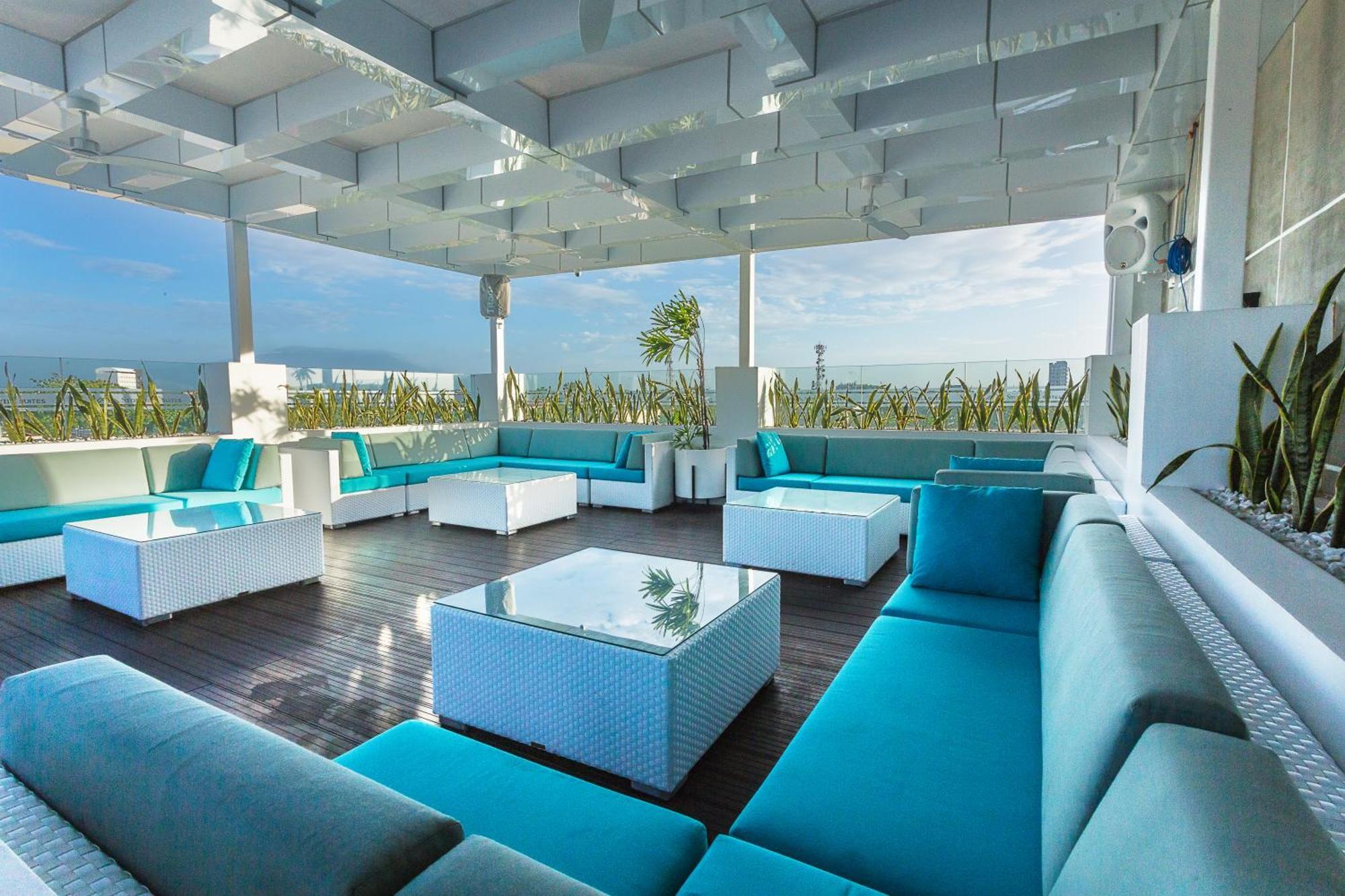 Stonehill Suites Bacolod Zewnętrze zdjęcie