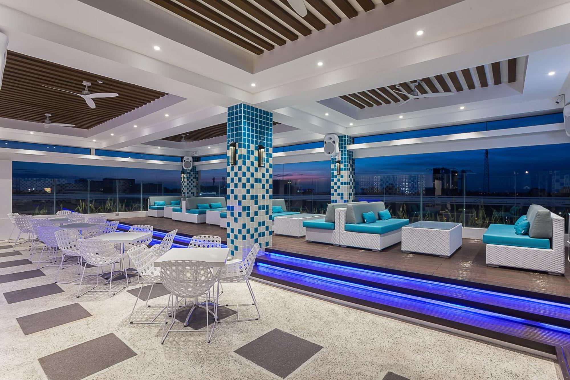 Stonehill Suites Bacolod Zewnętrze zdjęcie