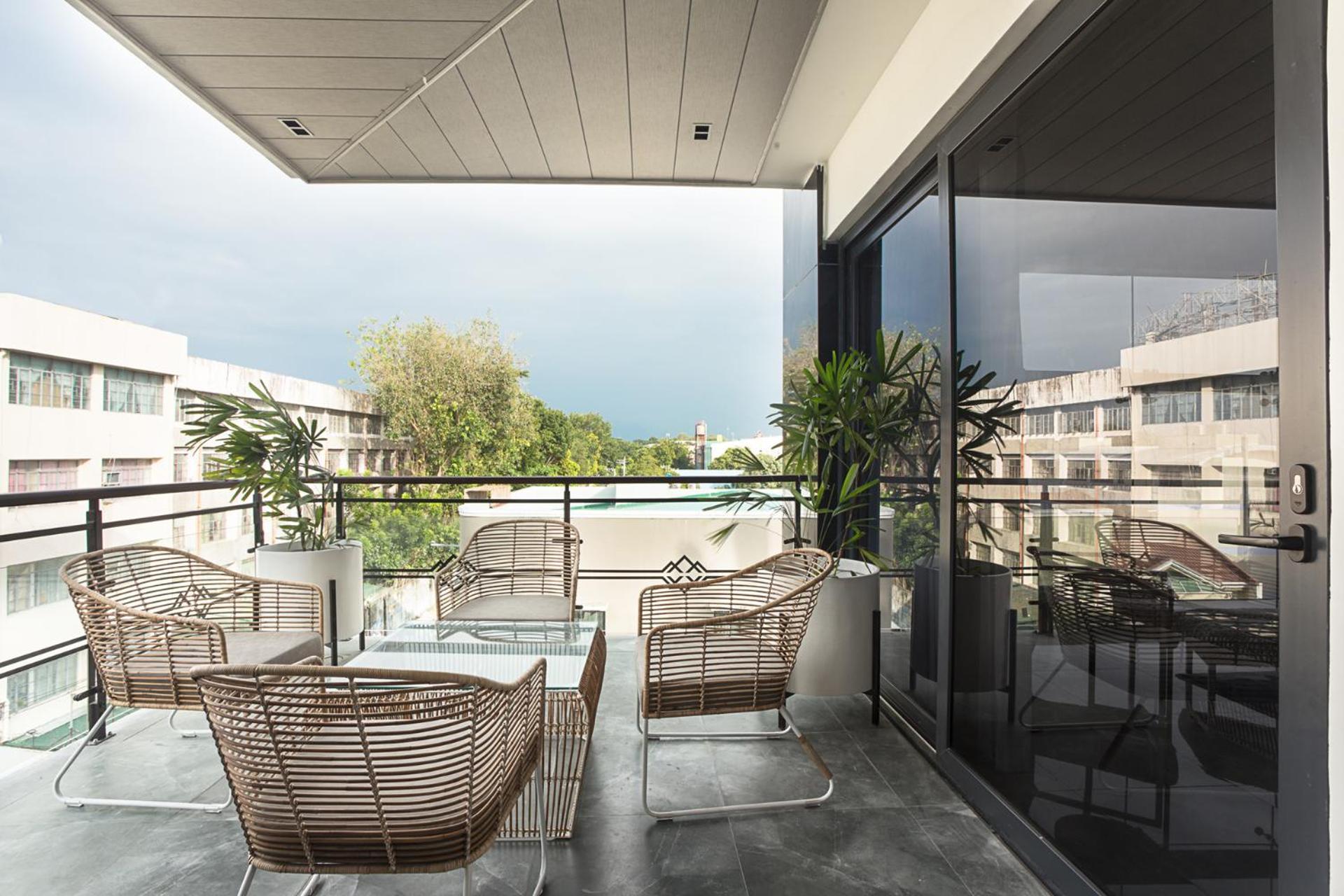 Stonehill Suites Bacolod Zewnętrze zdjęcie