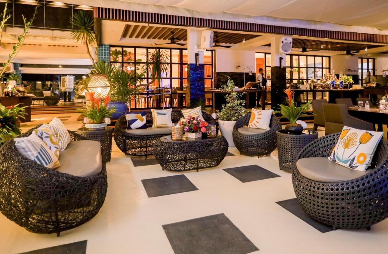 Stonehill Suites Bacolod Zewnętrze zdjęcie